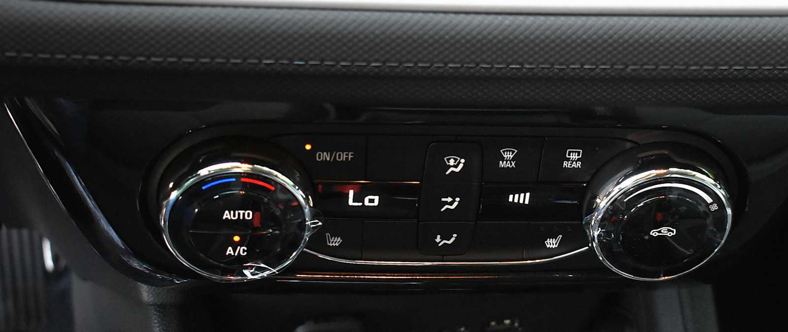 New 2026 Chevrolet TrailBlazer LT w/ Convenience Package AWD/4WD image 19