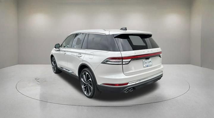 Used 2025 Lincoln Aviator Reserve w/ Equipment Group 201A AWD/4WD image 4