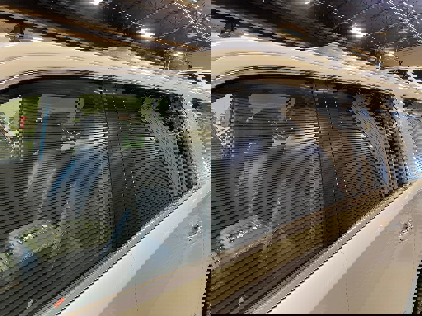 Used 2017 Chevrolet Suburban Premier image 14