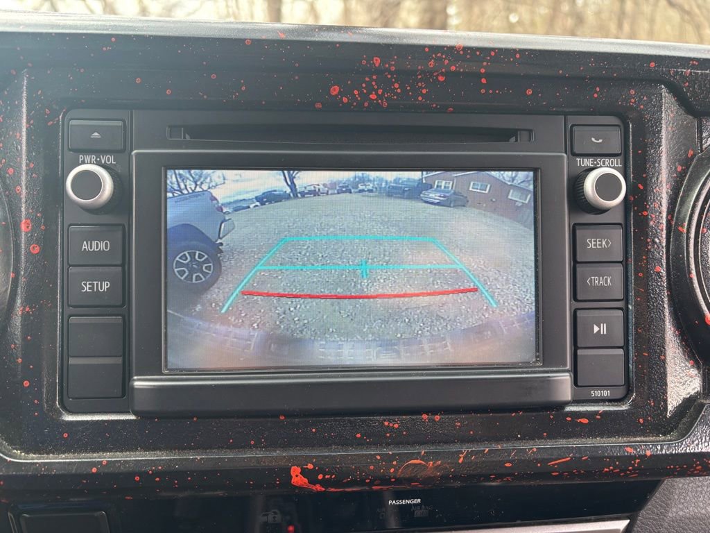 Used 2017 Toyota Tacoma SR5 w/ Tow Package image 10