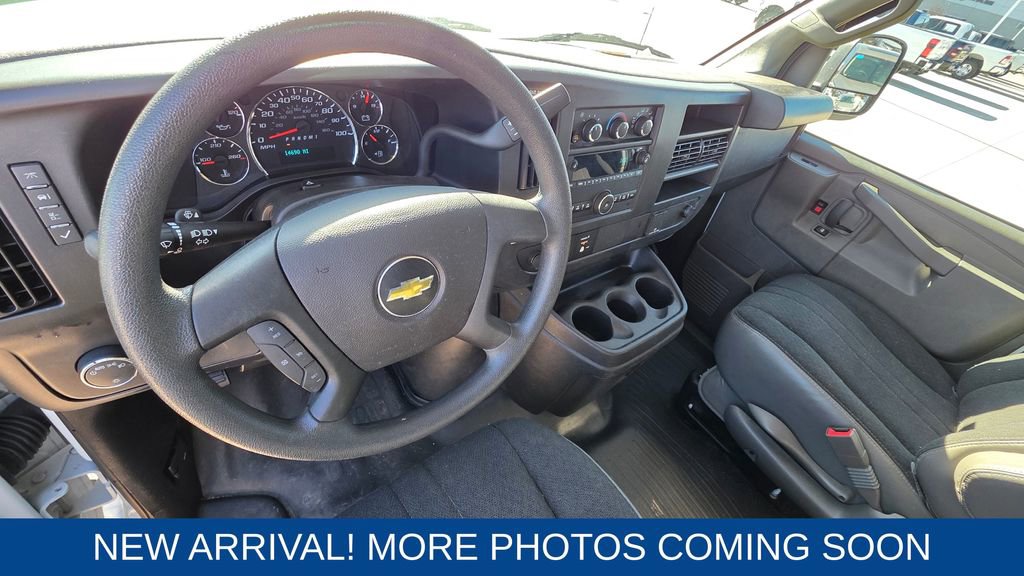 Used 2024 Chevrolet Express 2500 Work Van w/ Driver Convenience Package image 12