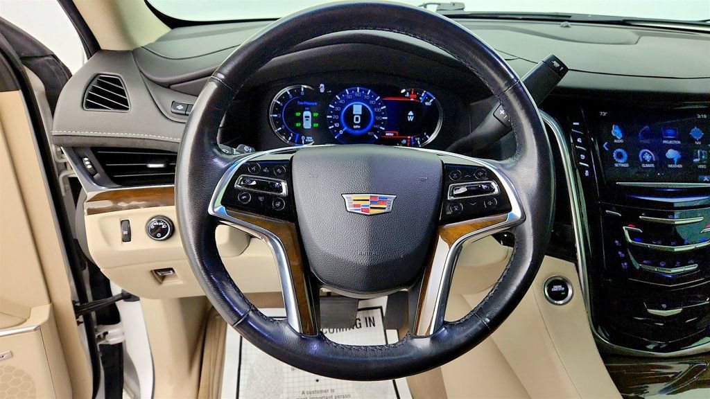 Used 2019 Cadillac Escalade Premium Luxury RWD image 14