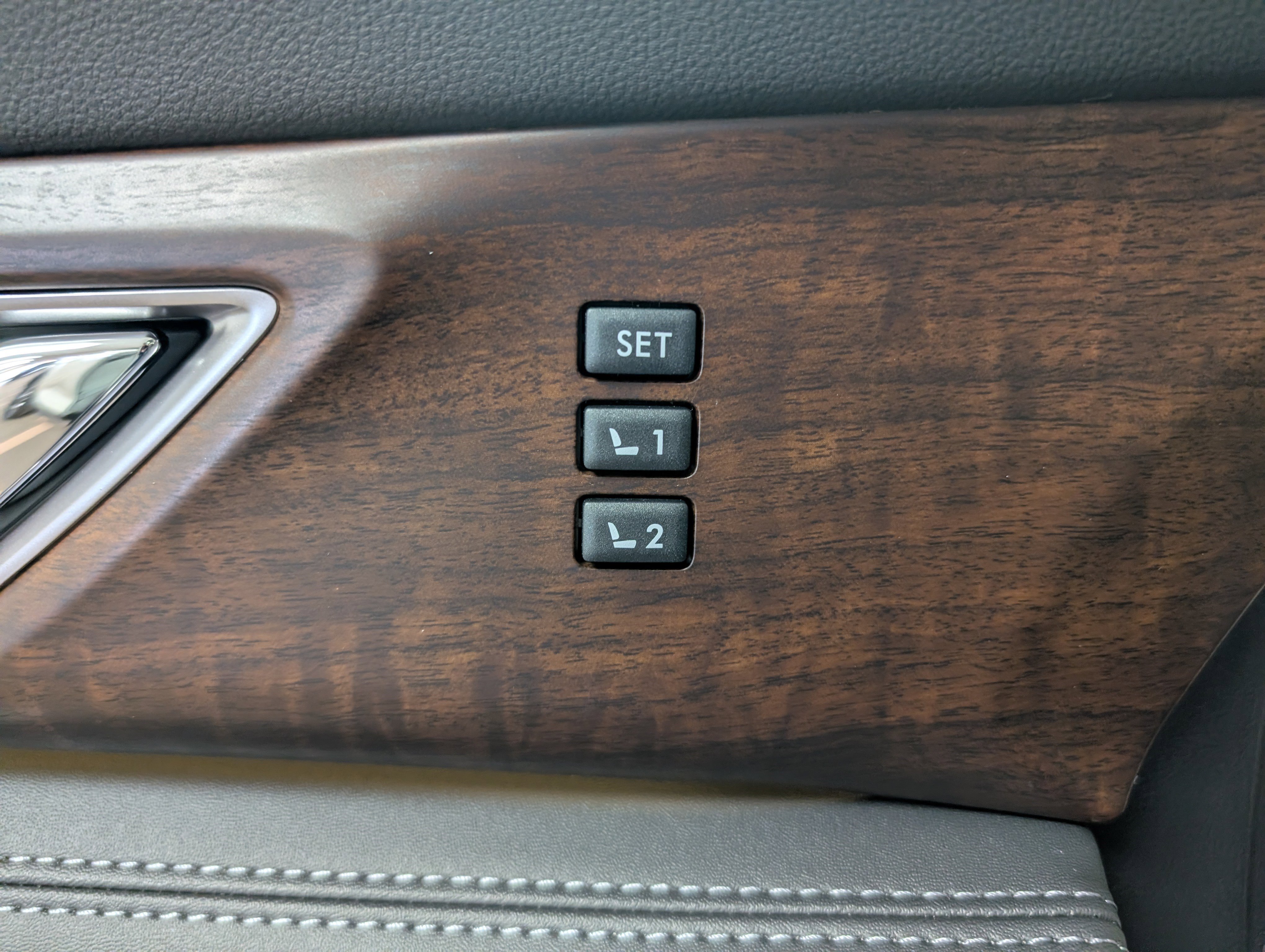 New 2025 Subaru Ascent Touring w/ Popular Package #2 image 30