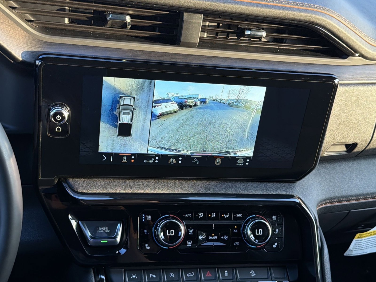 Used 2024 GMC Sierra 1500 AT4 w/ Technology Package image 19
