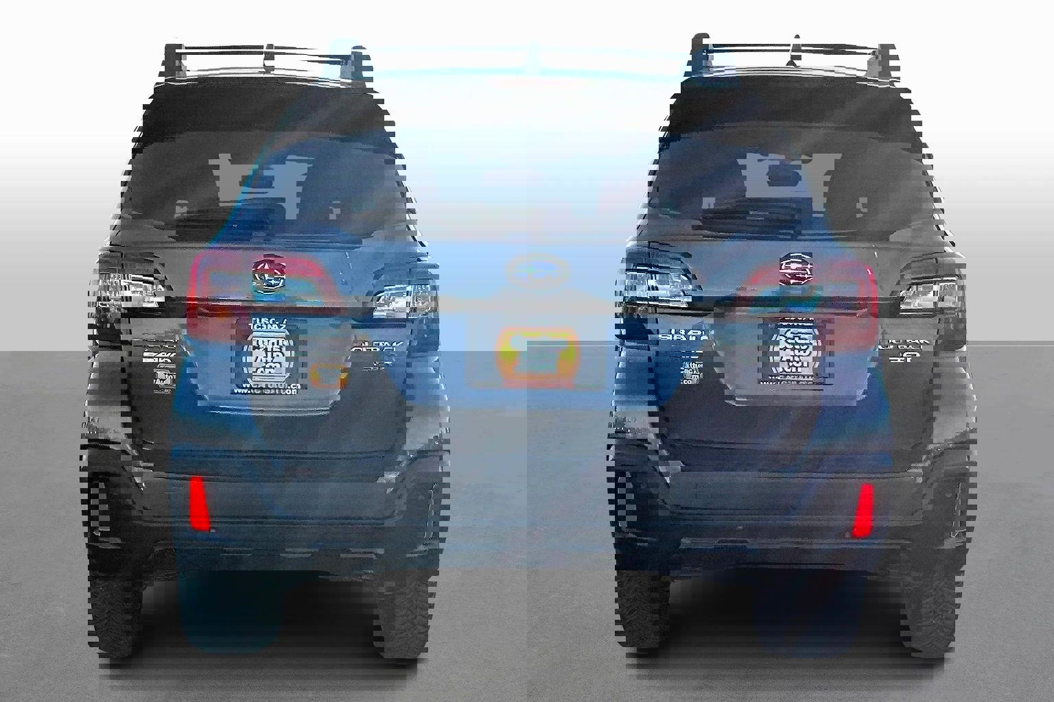 Used 2019 Subaru Outback 3.6R Limited w/ Popular Package #2 image 4