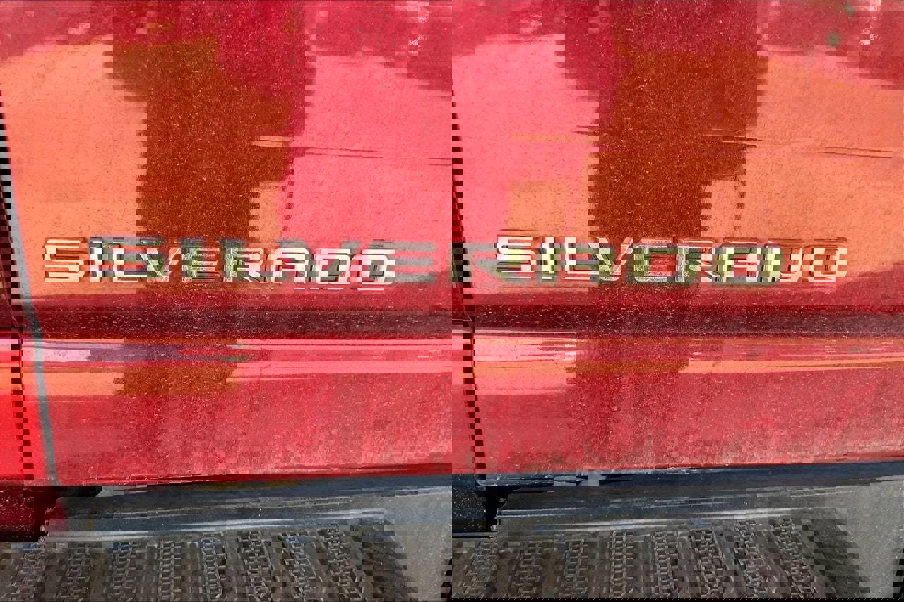 Used 2023 Chevrolet Silverado 2500 LT image 9