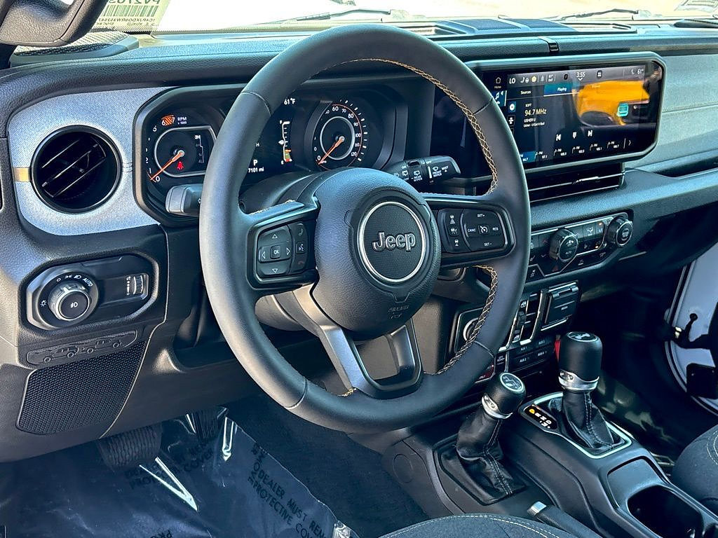 Used 2024 Jeep Wrangler Unlimited Sport AWD/4WD image 10