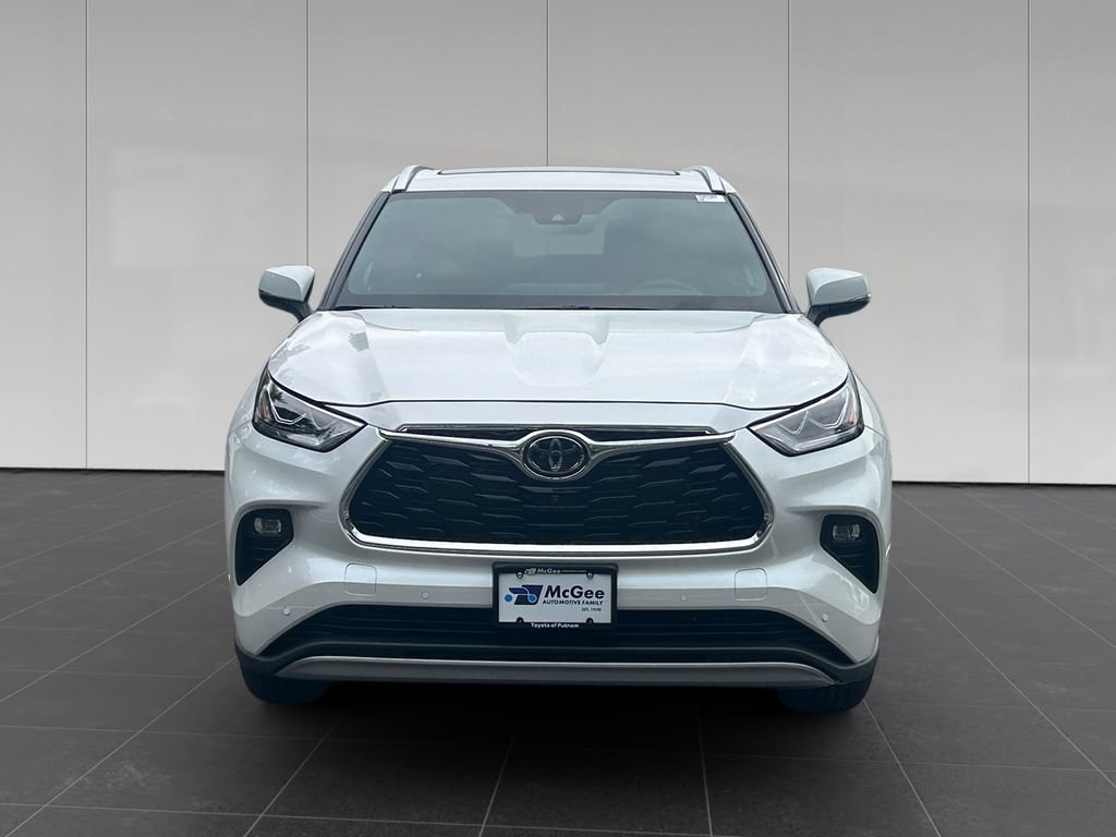 New 2026 Toyota Highlander Platinum AWD/4WD image 8