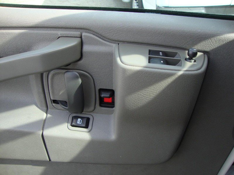 Used 2023 GMC Savana 2500 w/ Driver Convenience Package image 8