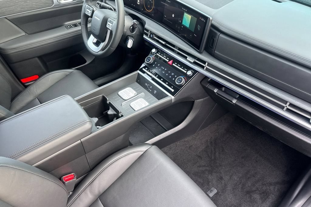 New 2026 Hyundai Santa Fe Limited FWD image 17