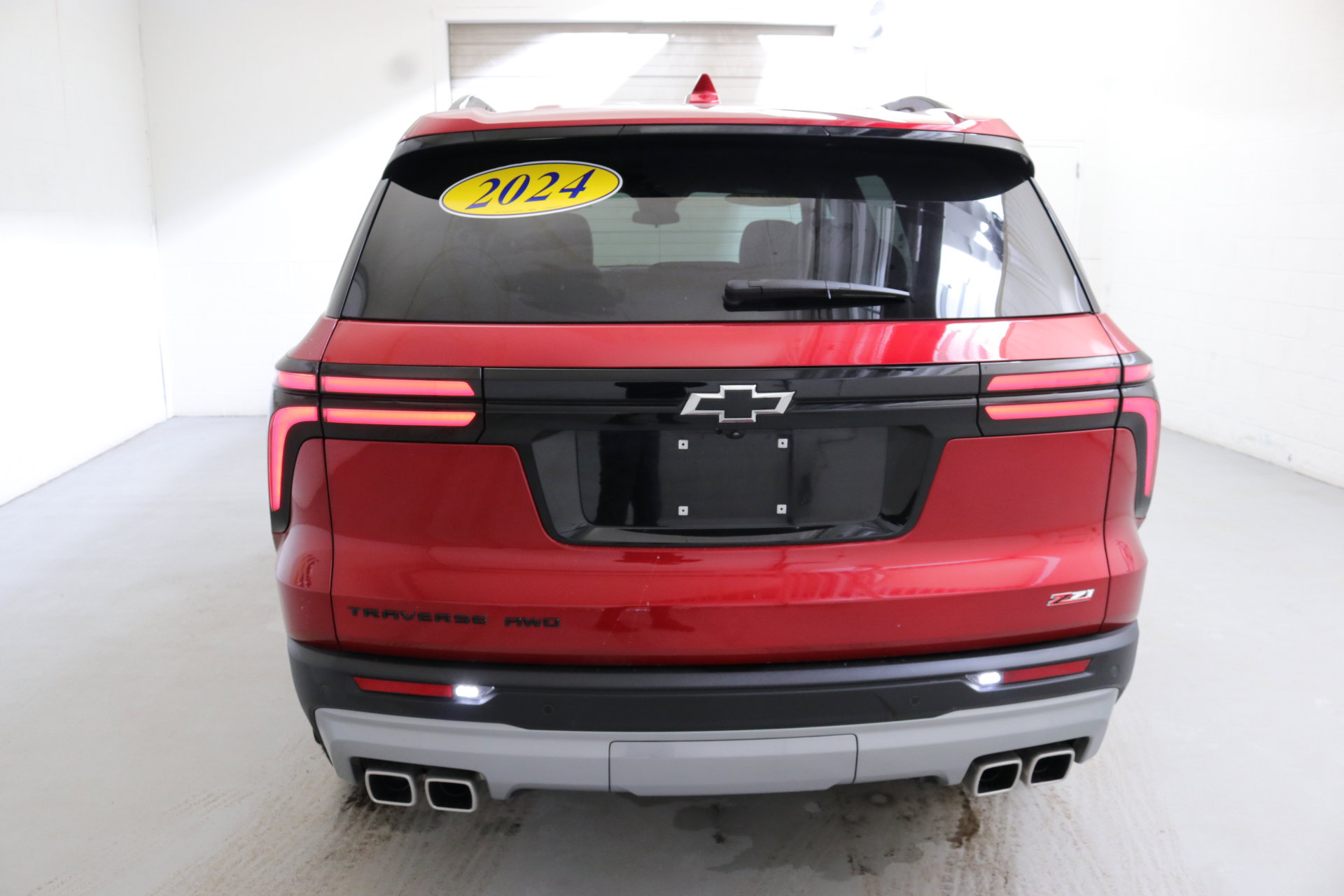 Used 2024 Chevrolet Traverse Z71 image 8