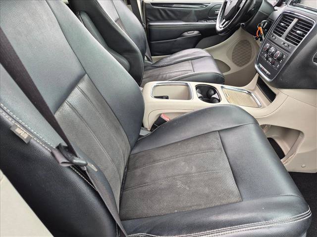 Used 2019 Dodge Grand Caravan SXT FWD image 20
