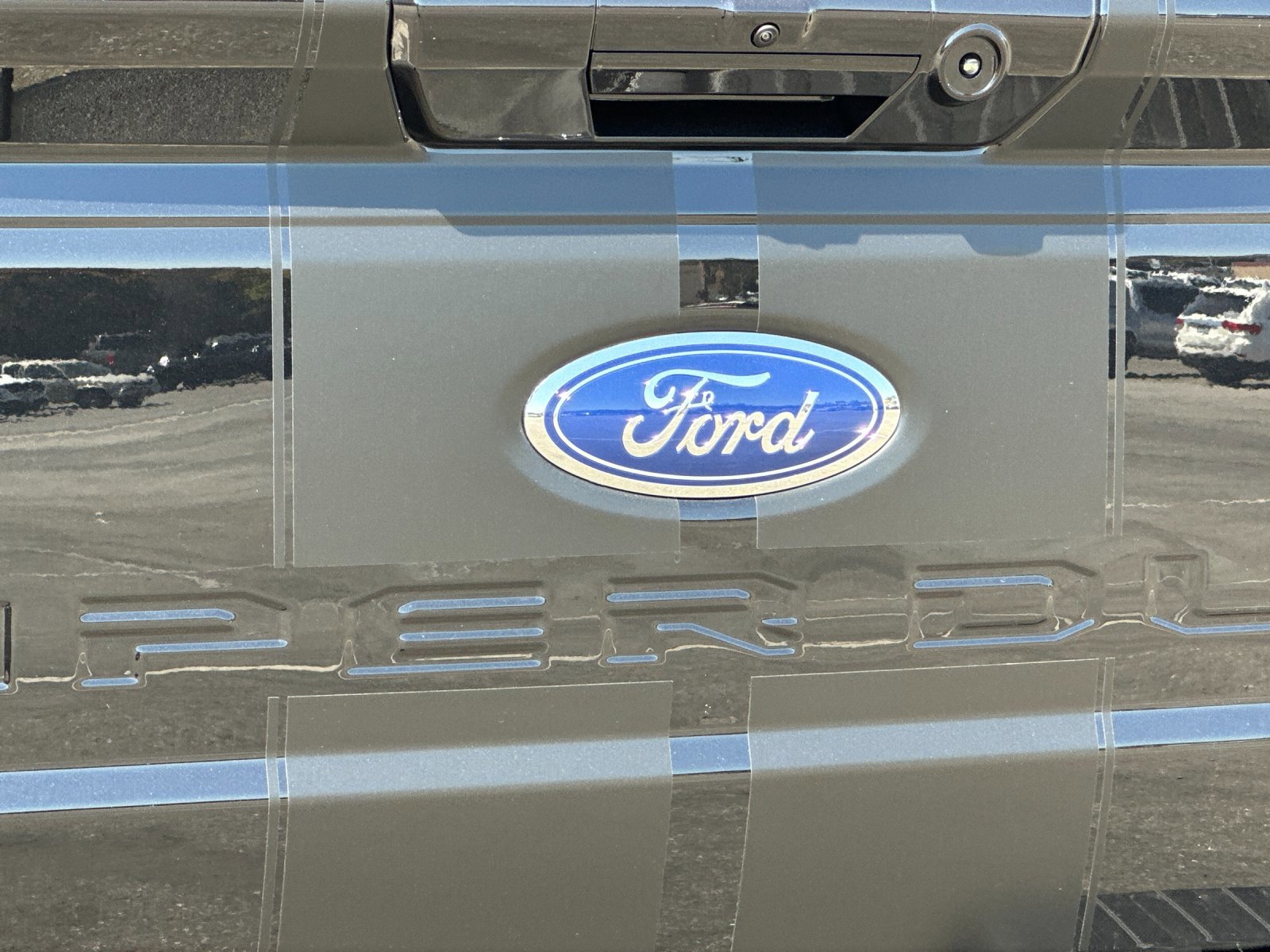 New 2024 Ford F250 Lariat w/ Lariat Ultimate Package image 25
