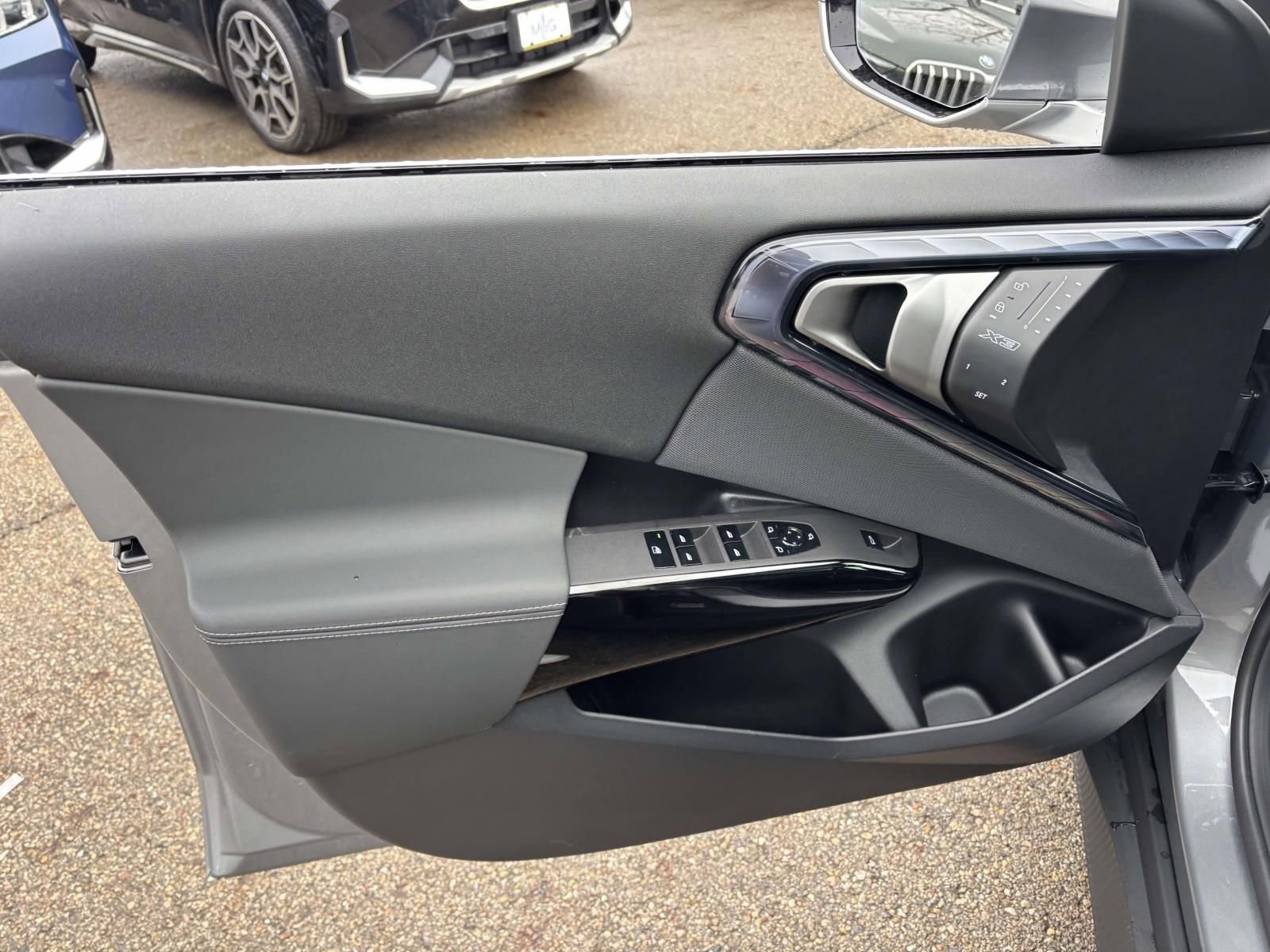 New 2026 BMW X3 xDrive30 w/ Premium Package image 11
