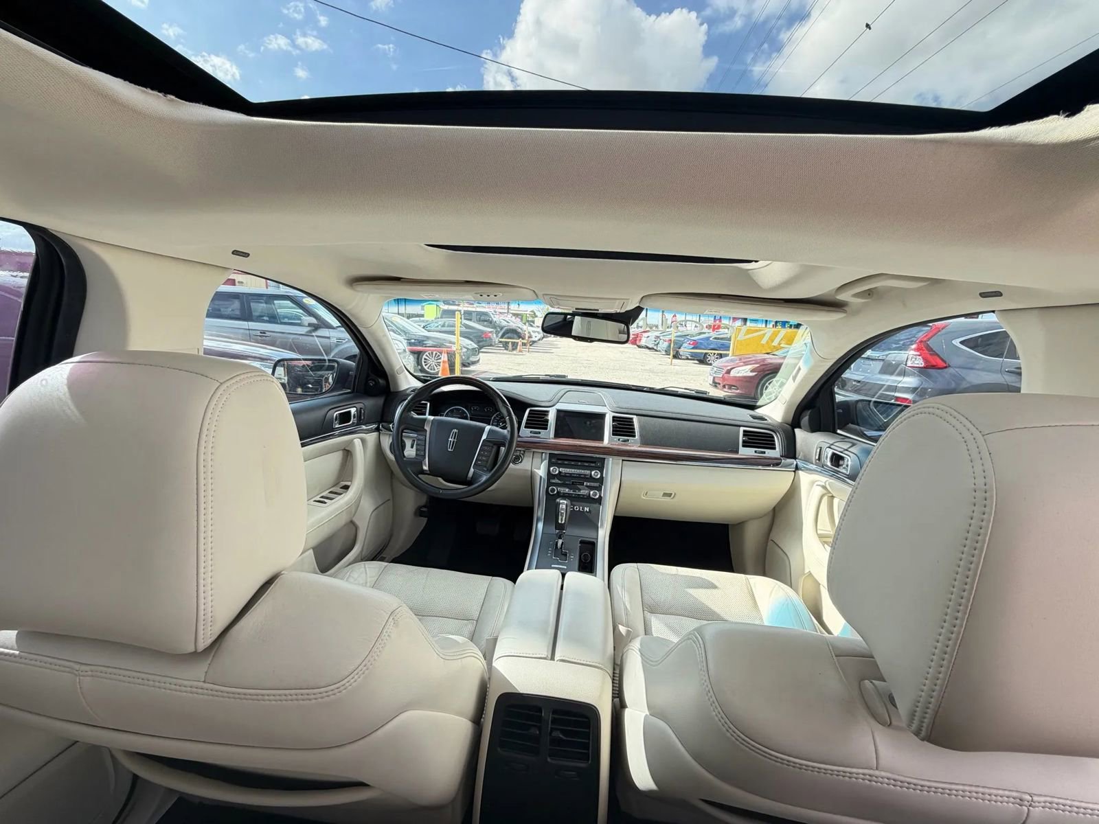 Used 2009 Lincoln MKS Sedan 4D image 15