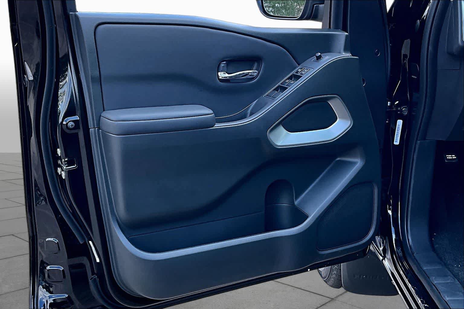 New 2027 Nissan Frontier SV RWD image 16
