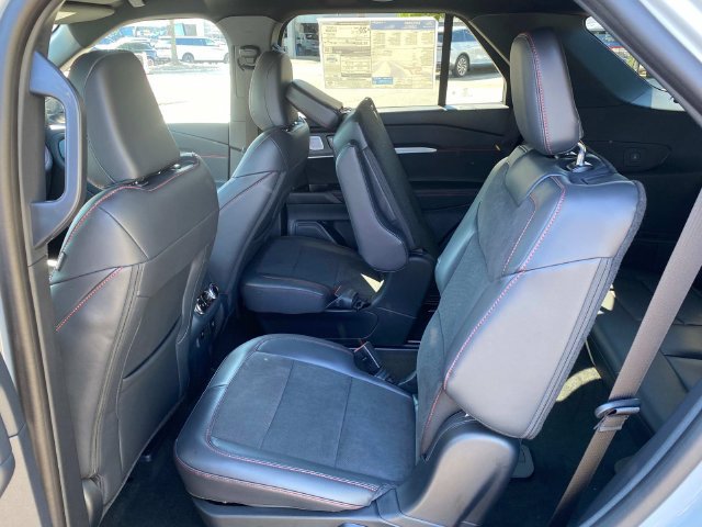 Used 2027 Ford Explorer ST w/ Sun And Sound Package AWD/4WD image 7