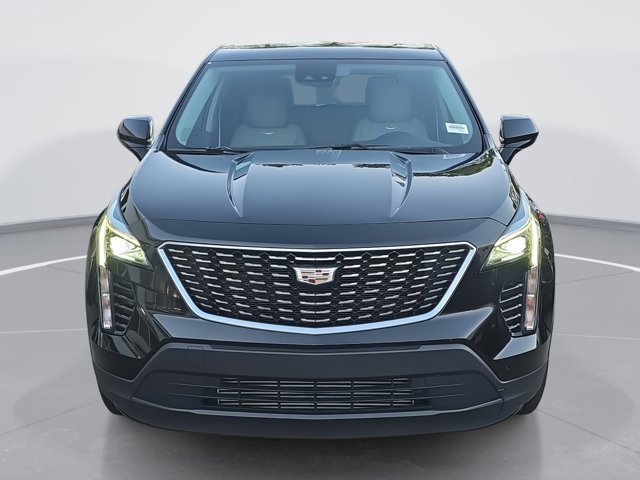 Used 2020 Cadillac XT4 Luxury w/ Cold Weather Package image 8