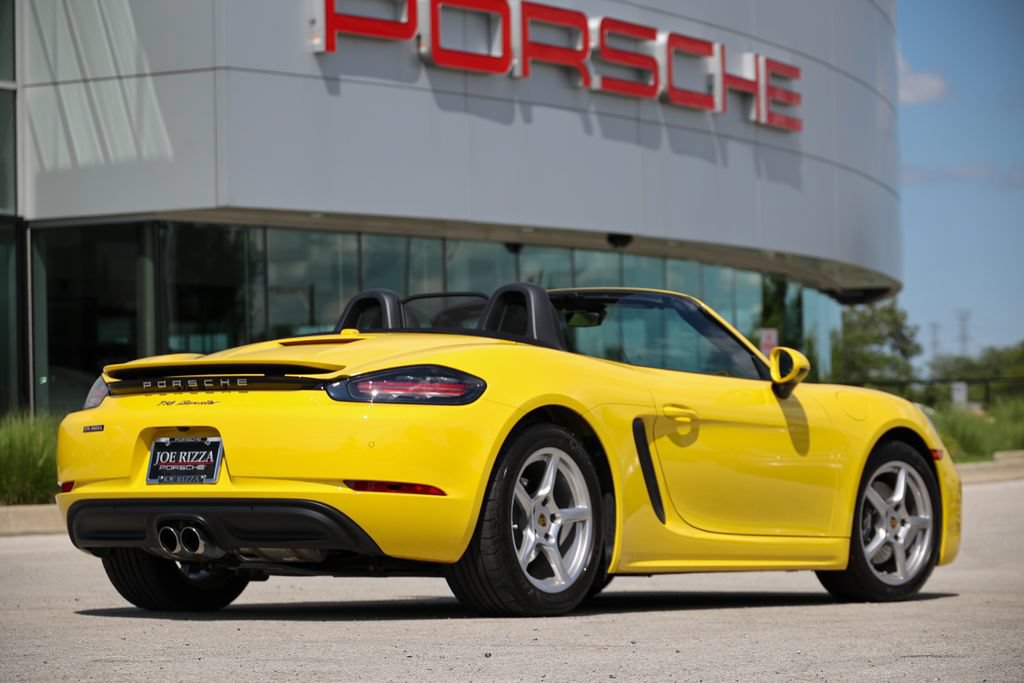 Certified 2024 Porsche 718 Boxster RWD image 21