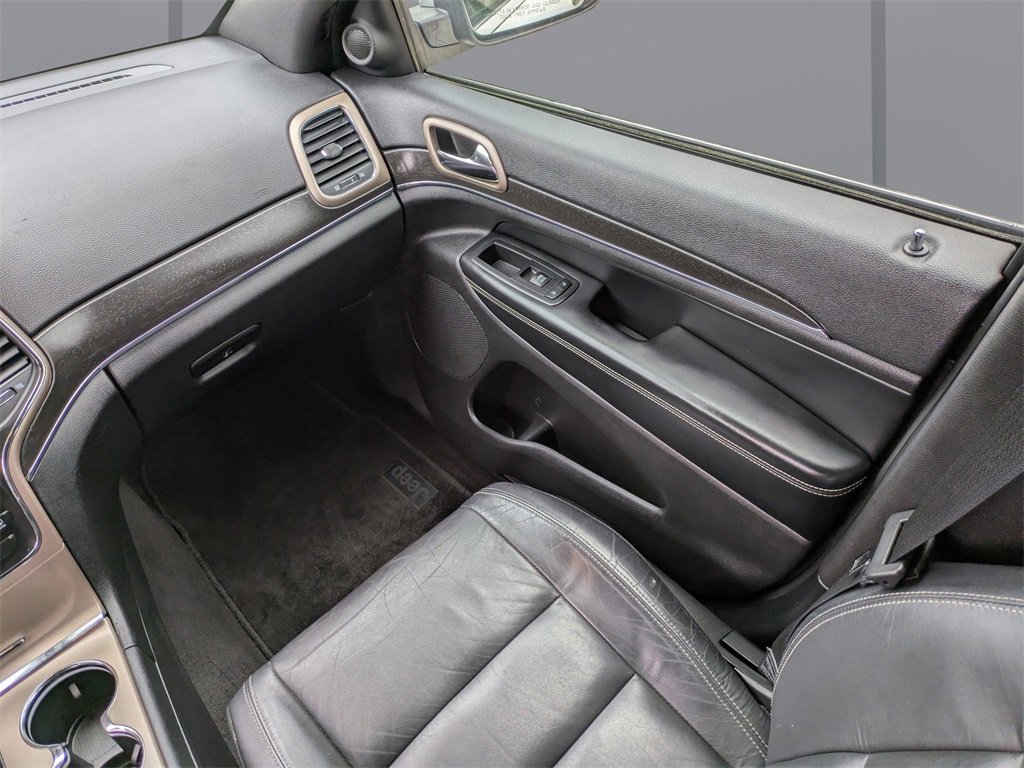 Used 2017 Jeep Grand Cherokee Limited image 17