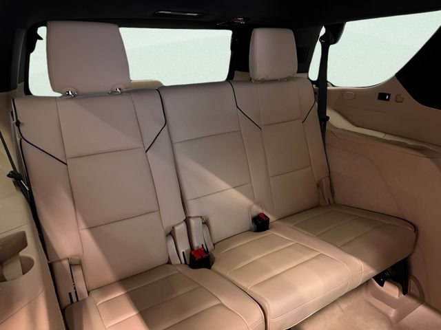 Used 2023 Cadillac Escalade Premium Luxury w/ Performance Package AWD/4WD image 9