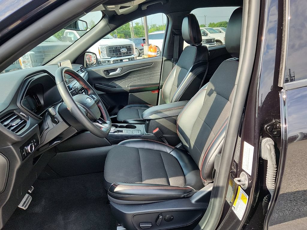 Used 2024 Ford Escape ST-Line AWD/4WD image 13