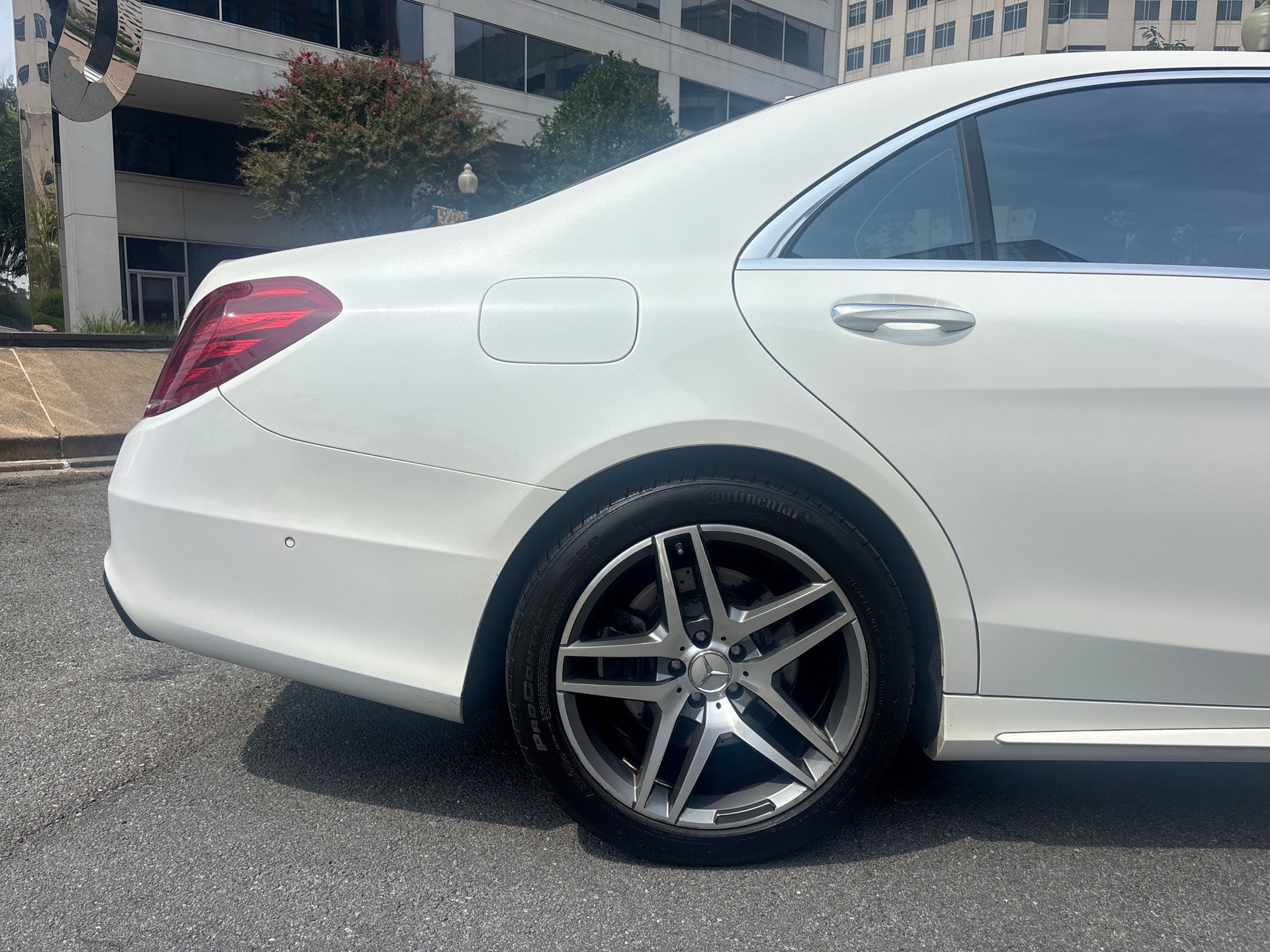 Used 2016 Mercedes-Benz S 550 4MATIC Sedan image 30