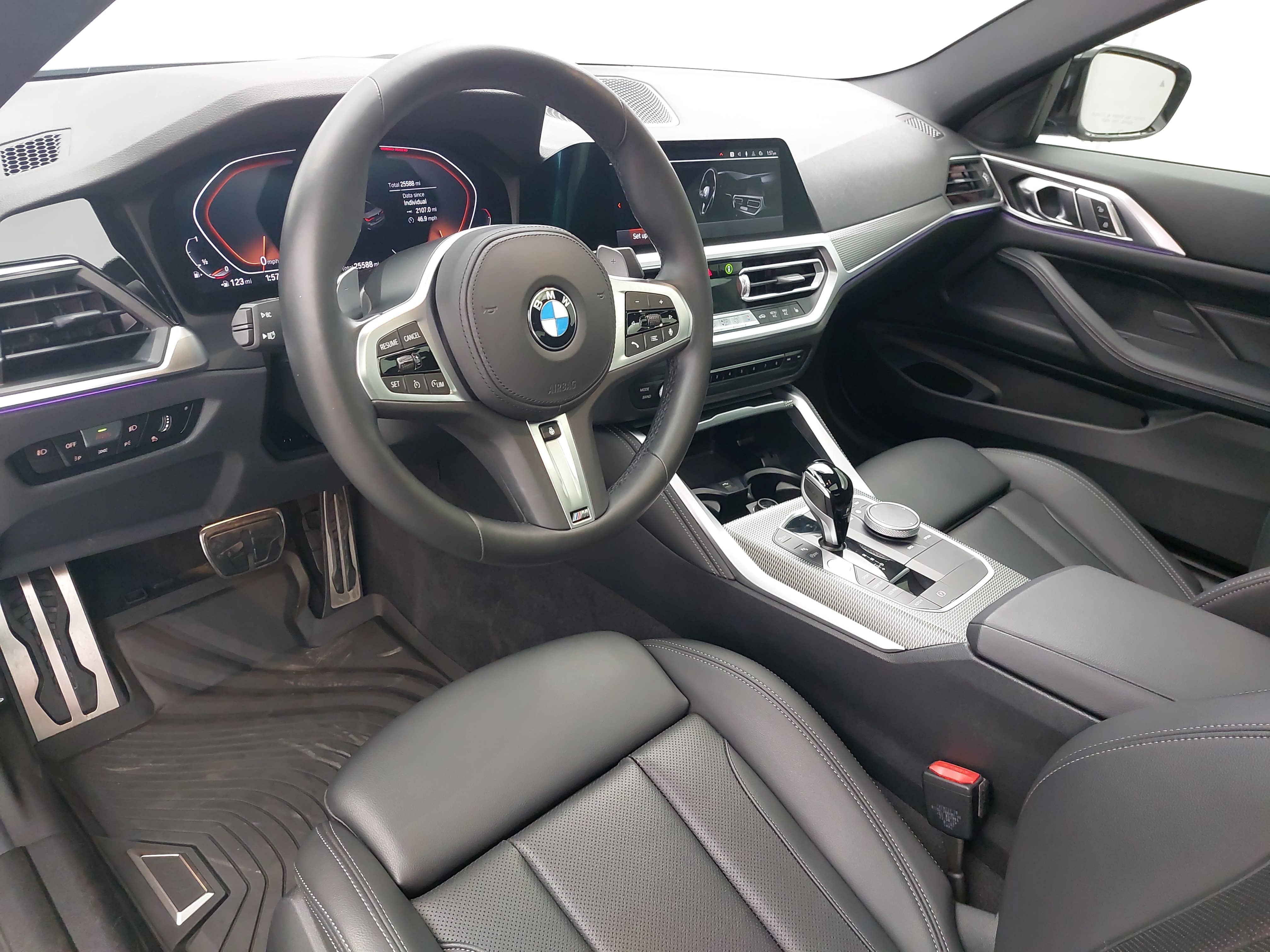 Used 2023 BMW 430i Coupe w/ M Sport Package RWD image 17