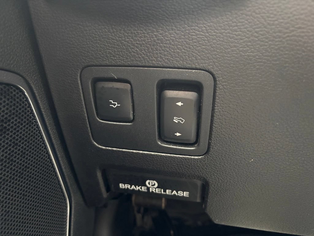 Used 2019 Ford F250 Lariat w/ Lariat Ultimate Package AWD/4WD image 32