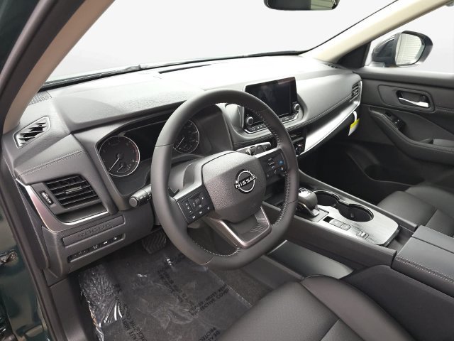 New 2027 Nissan Rogue Dark Armor FWD image 16