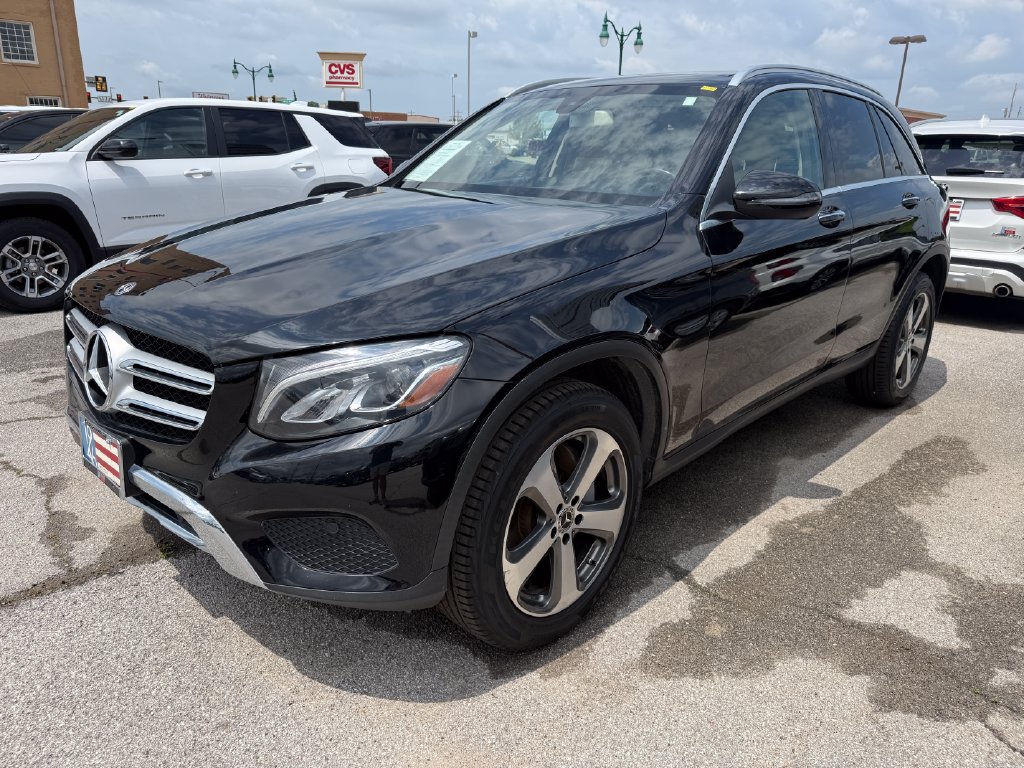 Used 2019 Mercedes-Benz GLC 300 image 2