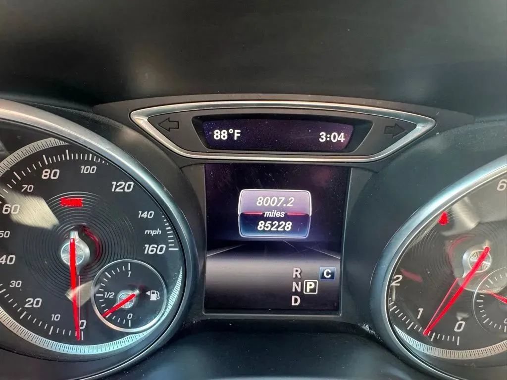 Used 2018 Mercedes-Benz GLA 250 4MATIC image 29