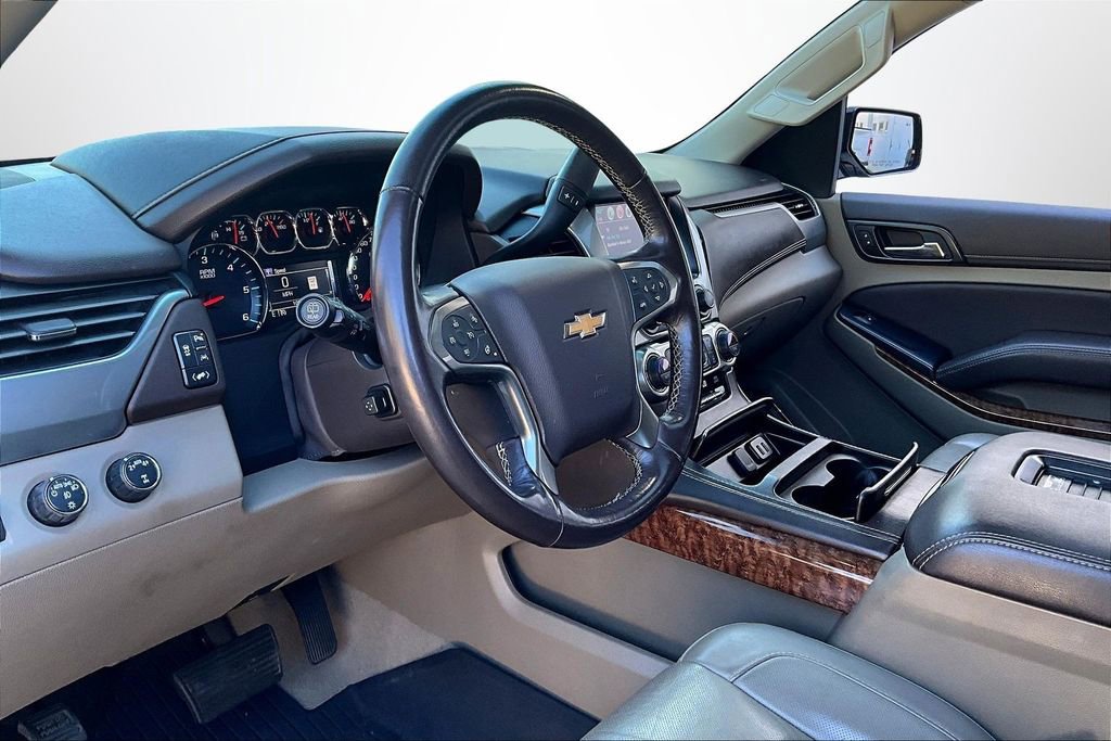 Used 2020 Chevrolet Suburban Premier image 16