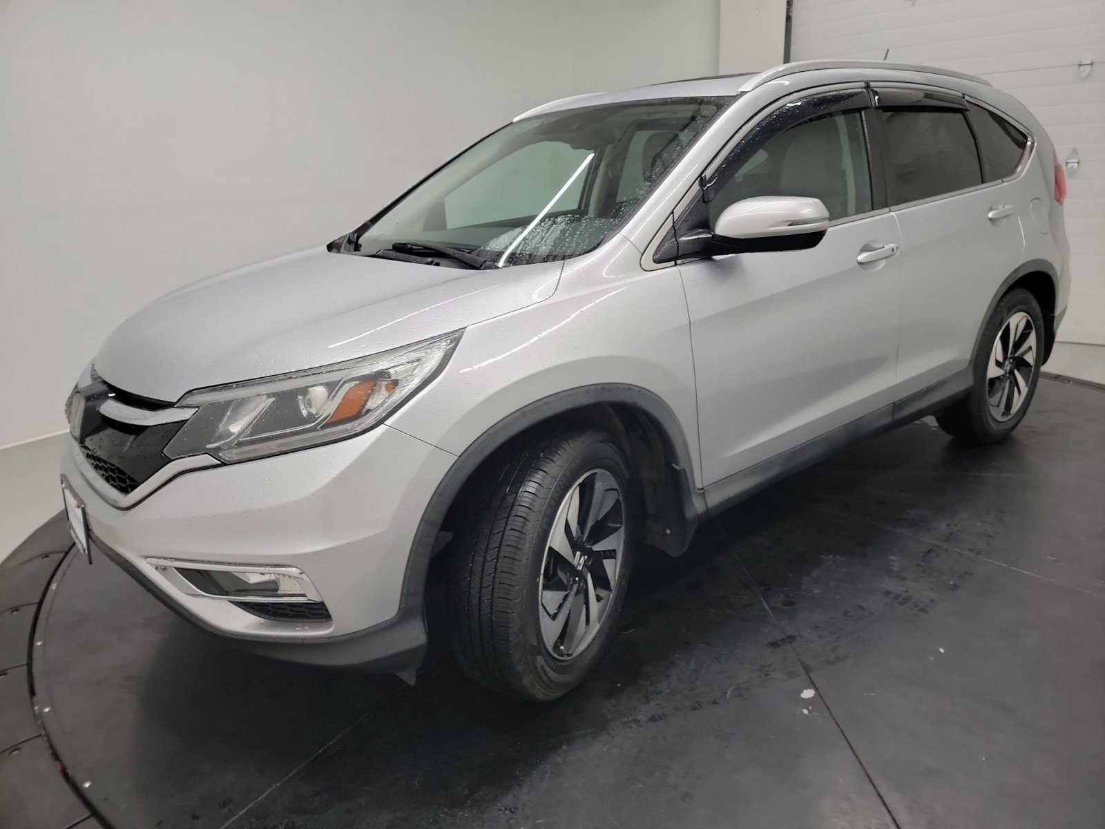Used 2016 Honda CR-V Touring image 3
