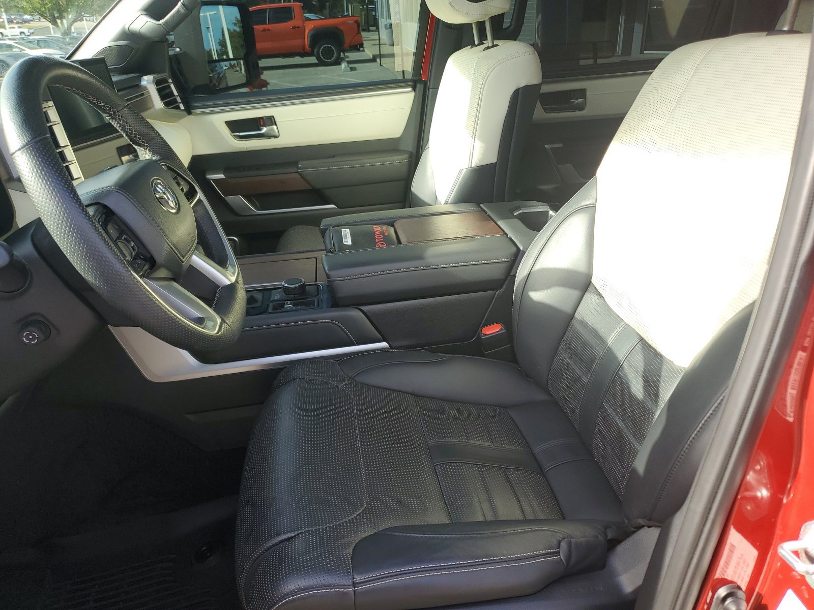 Certified 2025 Toyota Sequoia Capstone AWD/4WD image 19