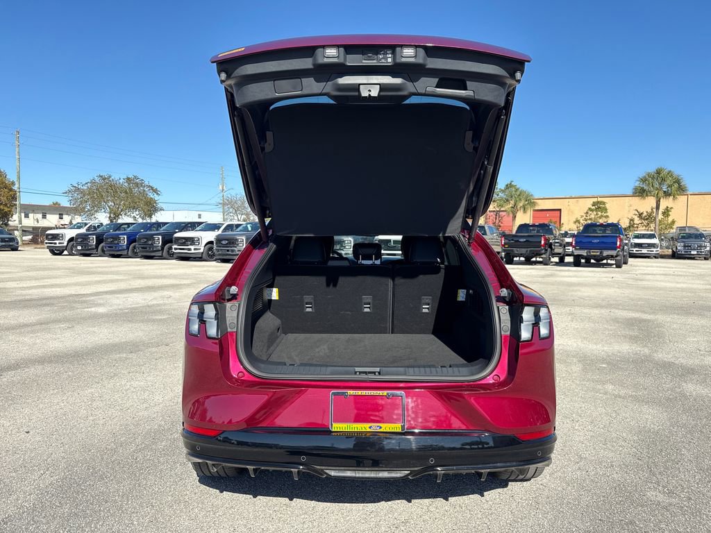 Certified 2025 Ford Mustang Mach-E GT image 29