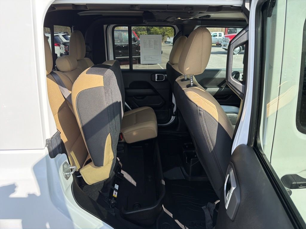 Used 2020 Jeep Gladiator Overland image 19