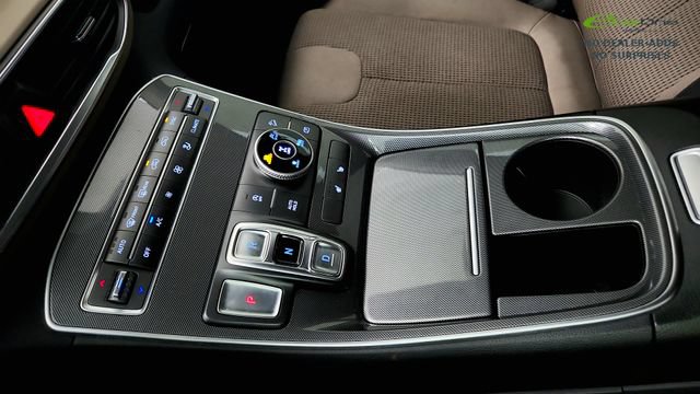 Used 2022 Hyundai Santa Fe SEL w/ Convenience Package AWD/4WD image 69