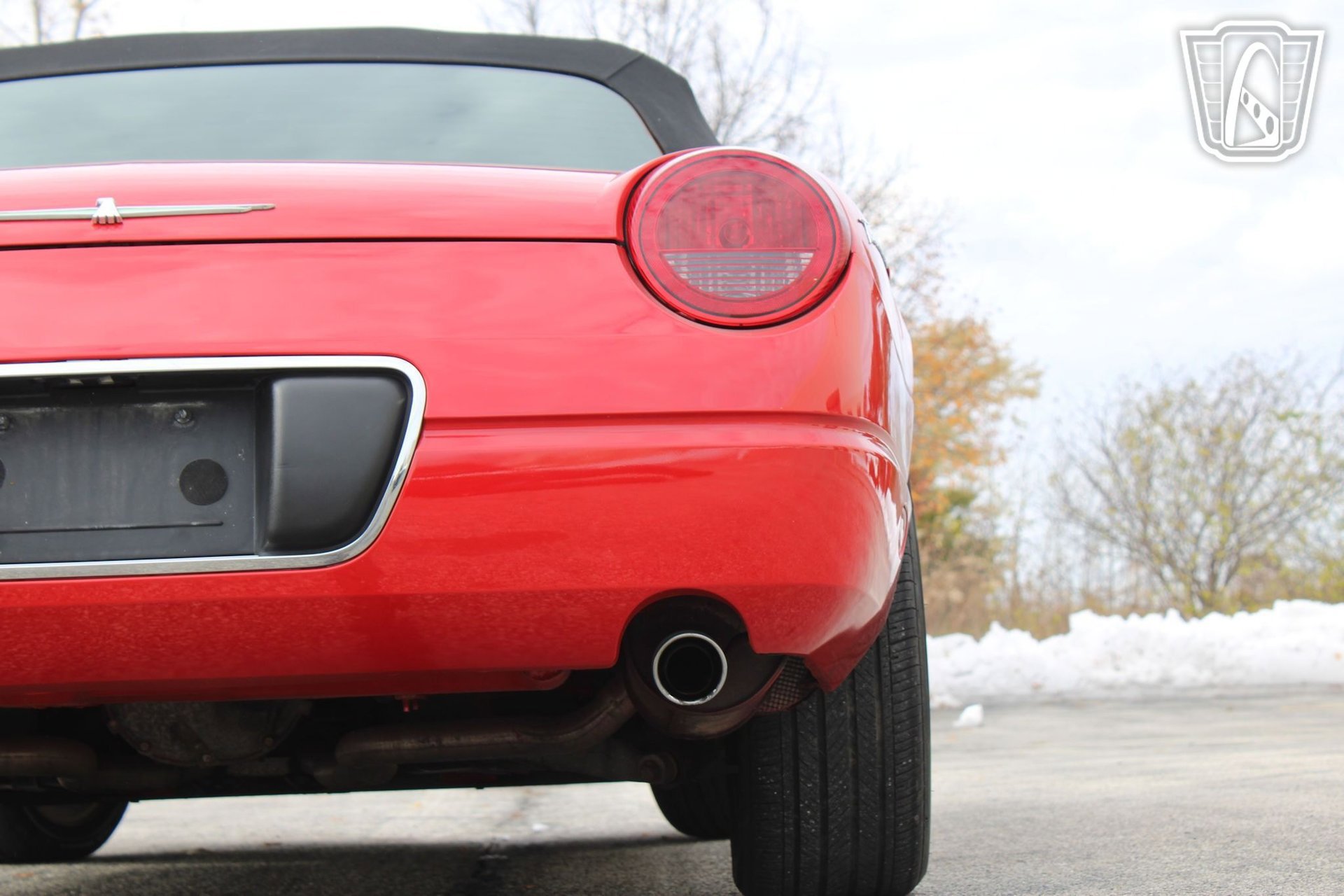 Used 2002 Ford Thunderbird image 36