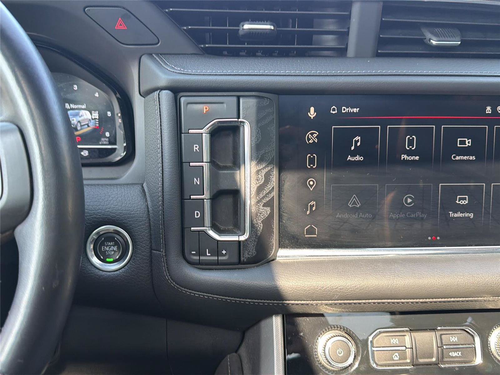 Used 2023 GMC Yukon XL Denali w/ Denali Reserve Package AWD/4WD image 29