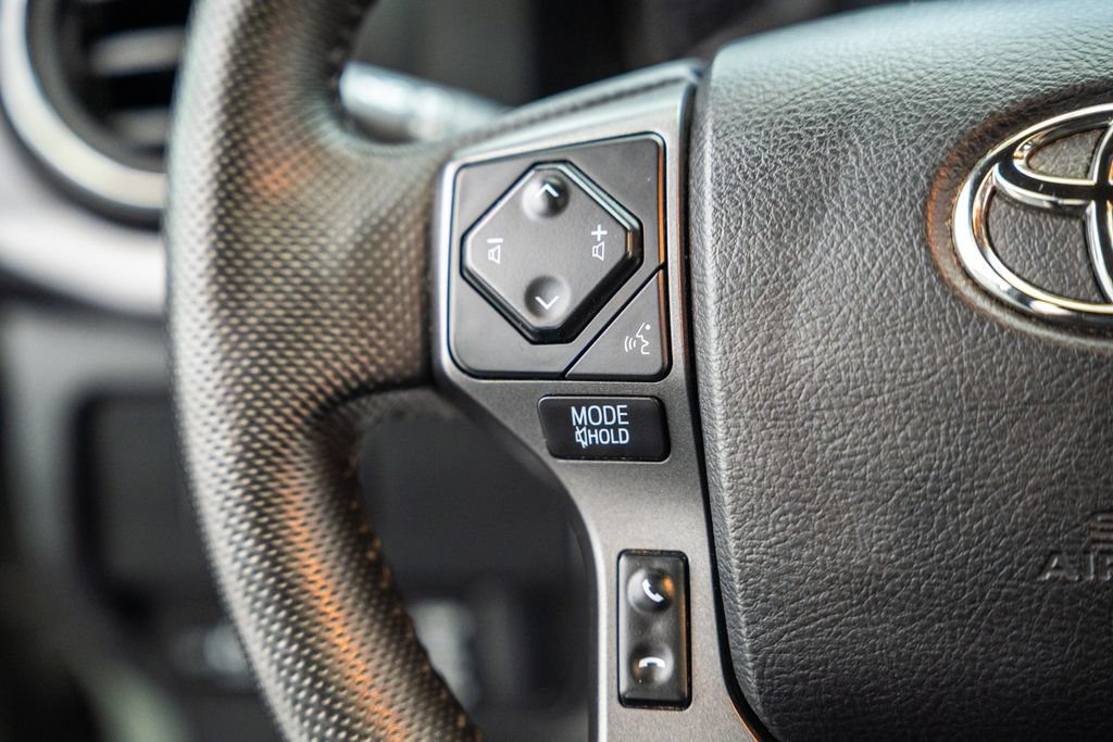 Used 2023 Toyota Tacoma TRD Sport w/ TRD Premium Sport Package AWD/4WD image 29