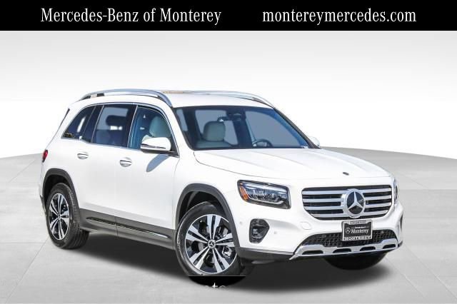 New 2025 Mercedes-Benz GLB 250 4MATIC image 1