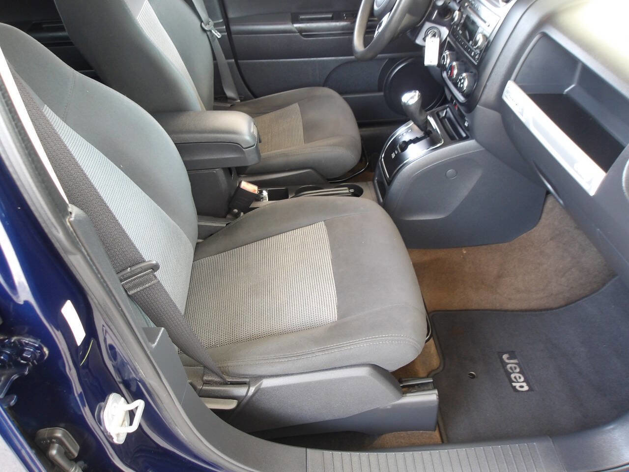 Used 2016 Jeep Compass Sport w/ Power Value Group image 6