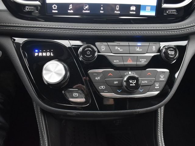 New 2026 Chrysler Pacifica Limited w/ S Appearance Package FWD image 37