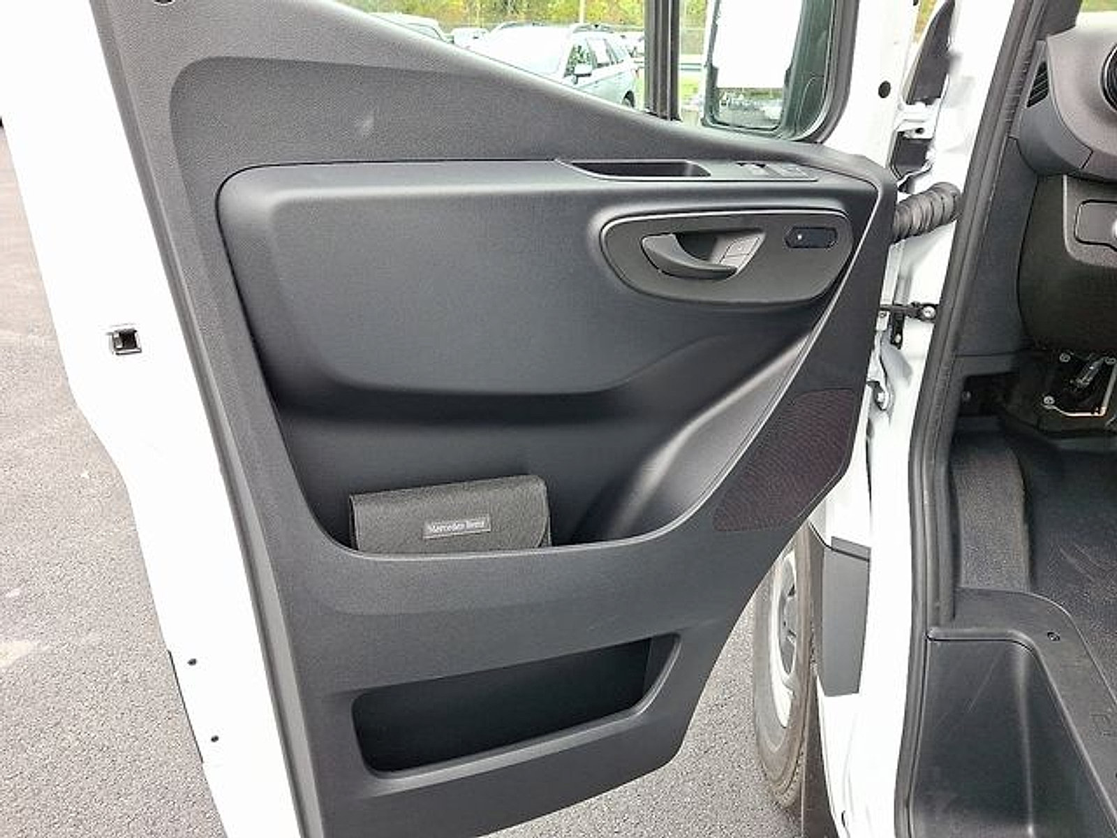 Used 2026 Mercedes-Benz Sprinter 2500 image 11