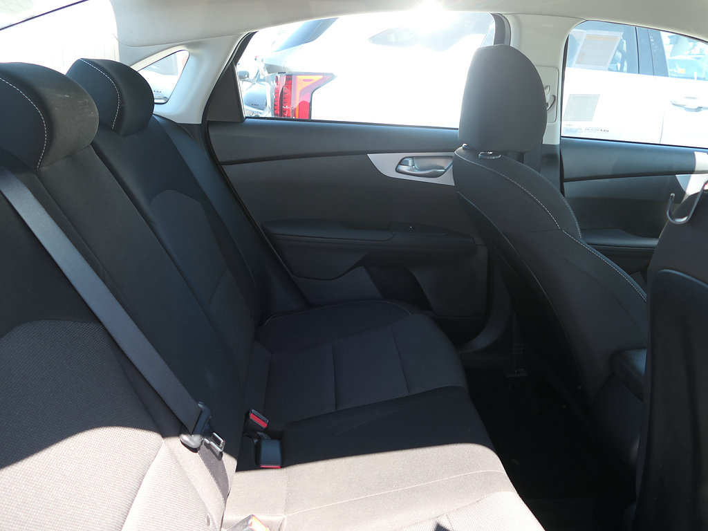 Used 2023 Kia Forte LXS w/ LXS Technology Package FWD image 23
