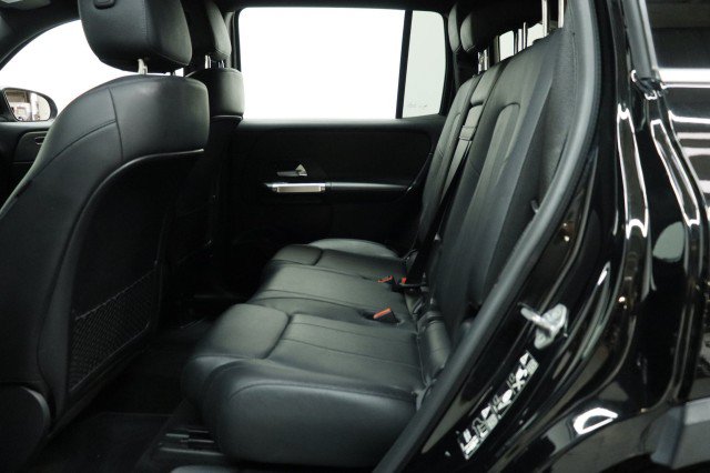Used 2022 Mercedes-Benz GLB 250 w/ Premium Package image 28