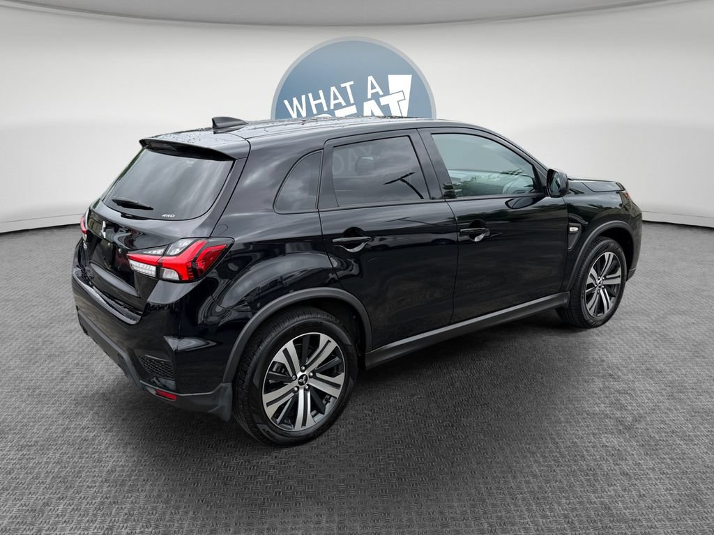 Used 2025 Mitsubishi Outlander Sport ES AWD/4WD image 3