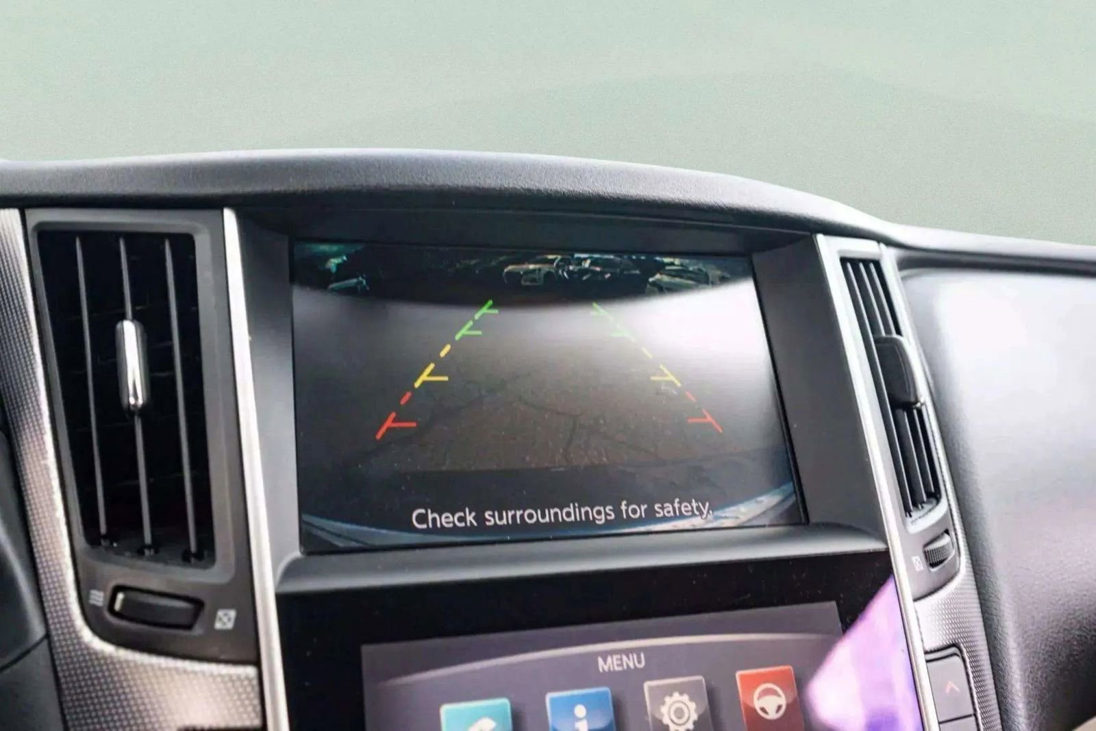 Used 2015 INFINITI Q50 w/ Moonroof Package image 16