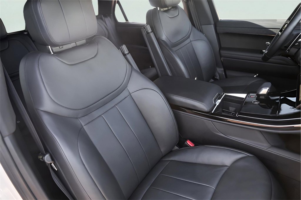 Used 2024 Land Rover Range Rover Sport Dynamic SE image 33